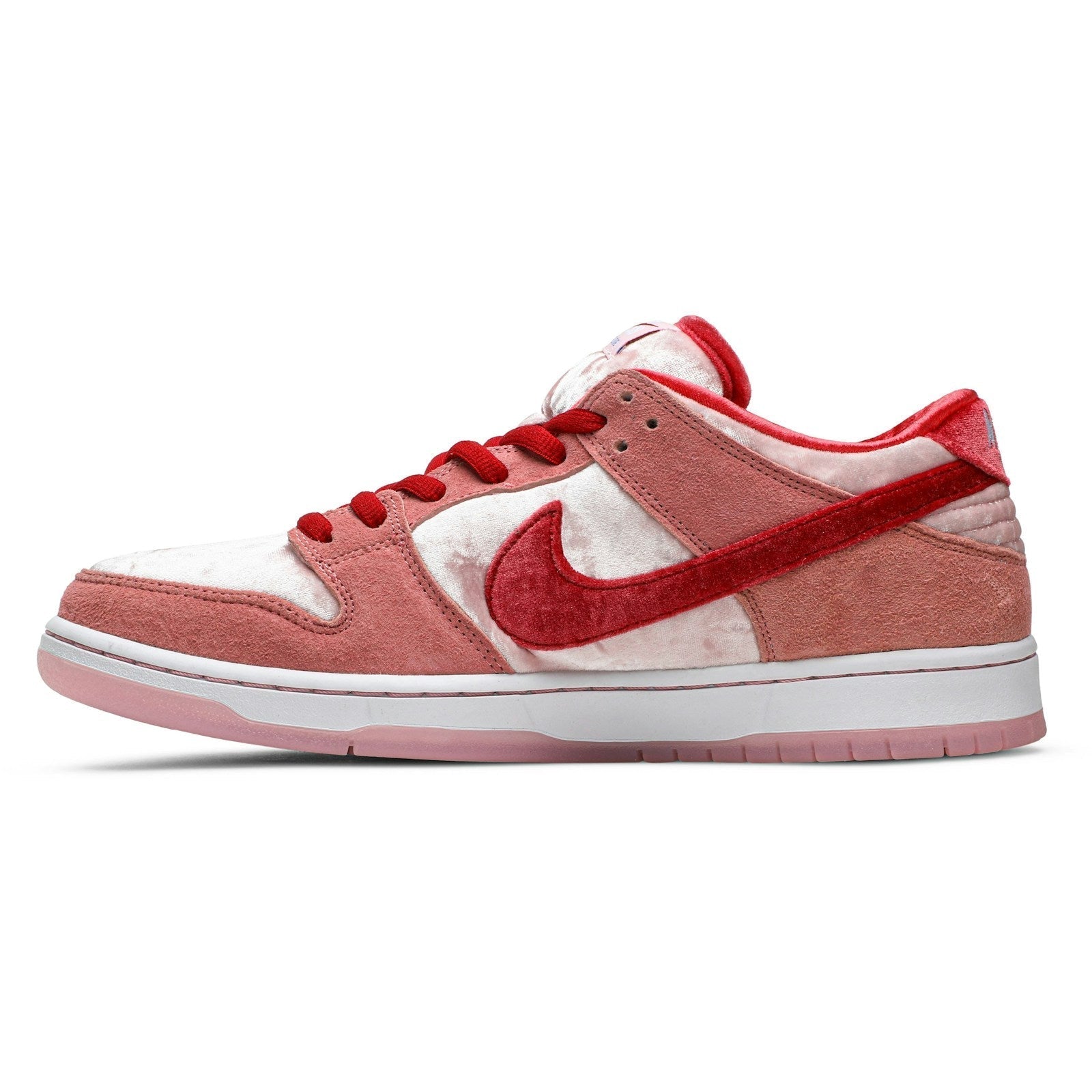 STRANGELOVE X NIKE SB DUNK LOW ‘VALENTINE’S DAY’